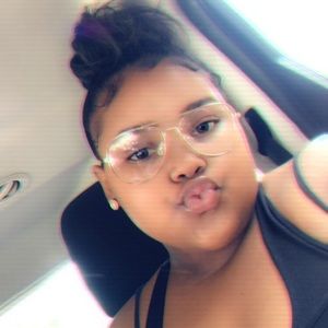 Meet your Posher, Sariah